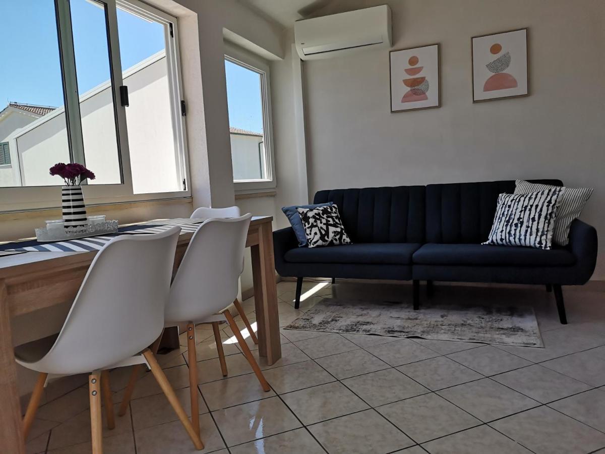 Apartmani Ljuba Rogoznica  Exteriör bild