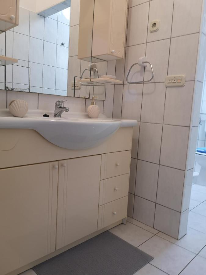 Apartmani Ljuba Rogoznica  Exteriör bild